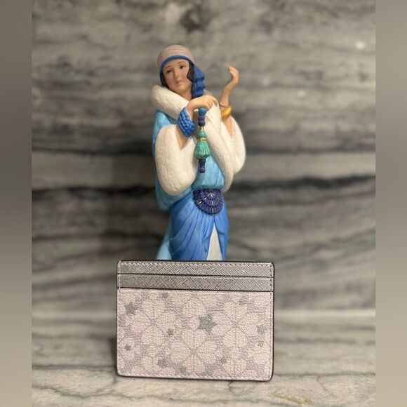 Kate Spade Flower Small Slim Card Holder with Dust Bag - Picture 3 of 9